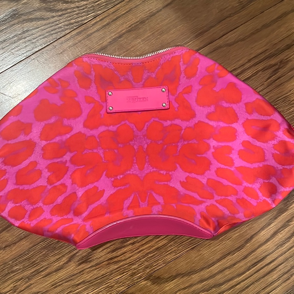 NEVER USED Alexander McQueen purse